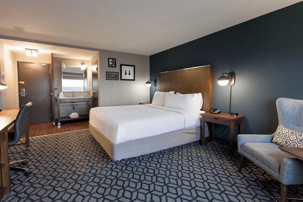 Crowne Plaza Niagara Falls NY Riverside by IHG photo 76