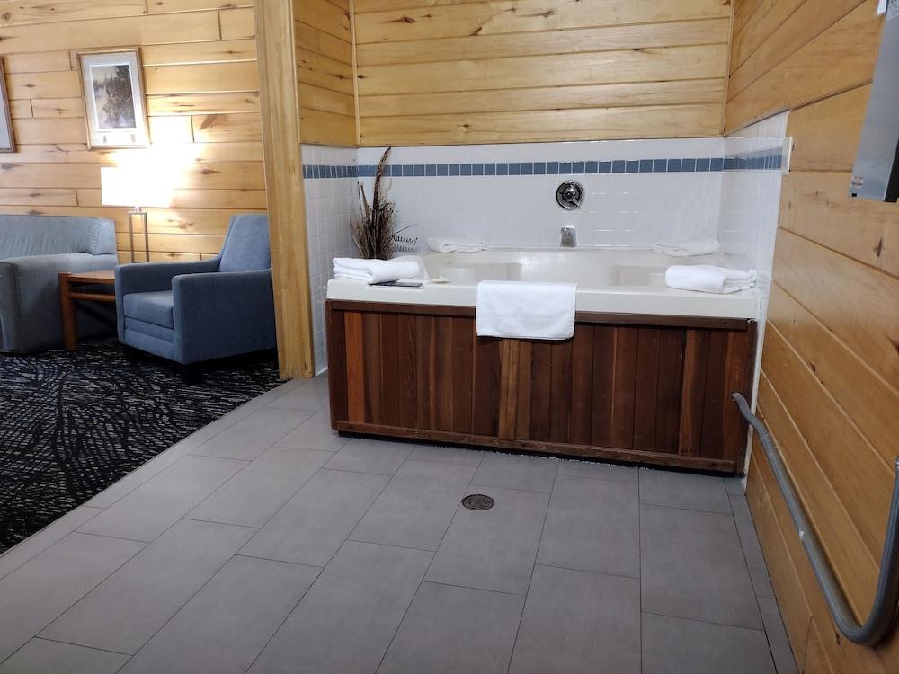 Baymont by Wyndham Duluth/Spirit Mountain photo 8