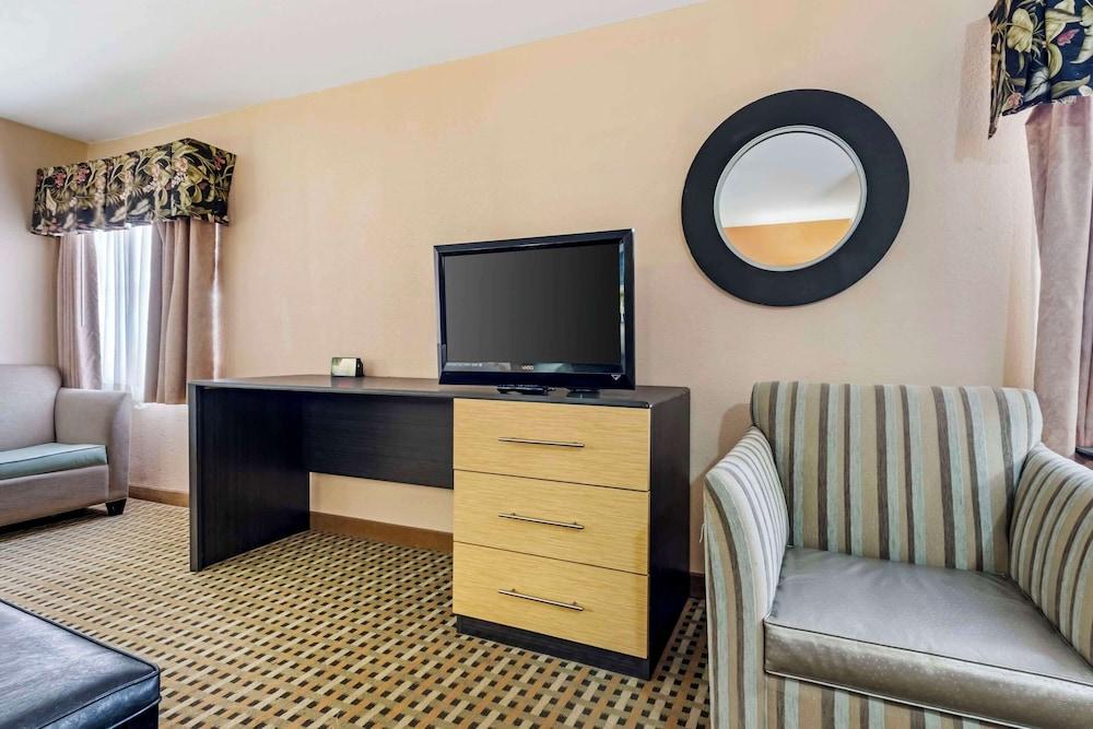 Quality Inn Amarillo West near Medical Center photo 26