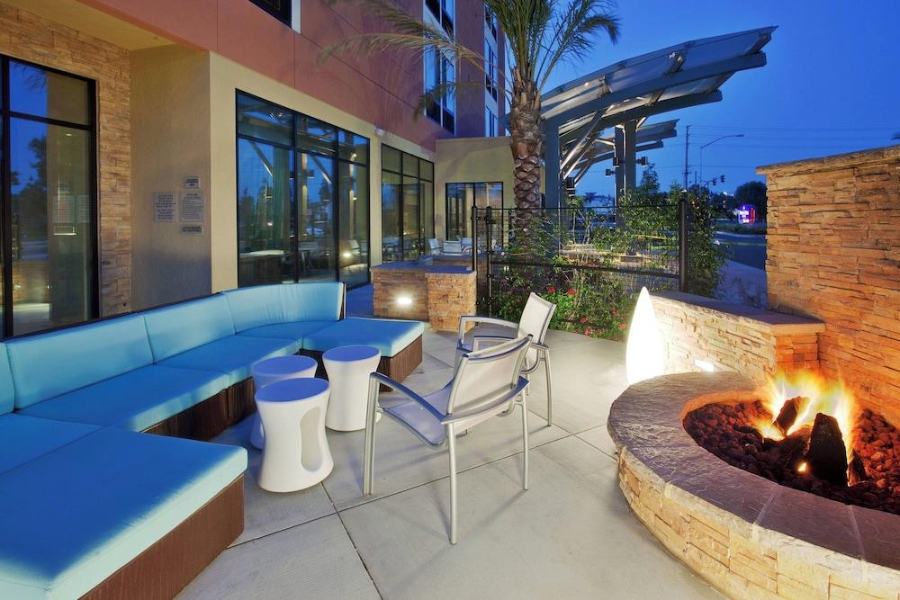 SpringHill Suites Irvine John Wayne Airport/Orange County photo 14