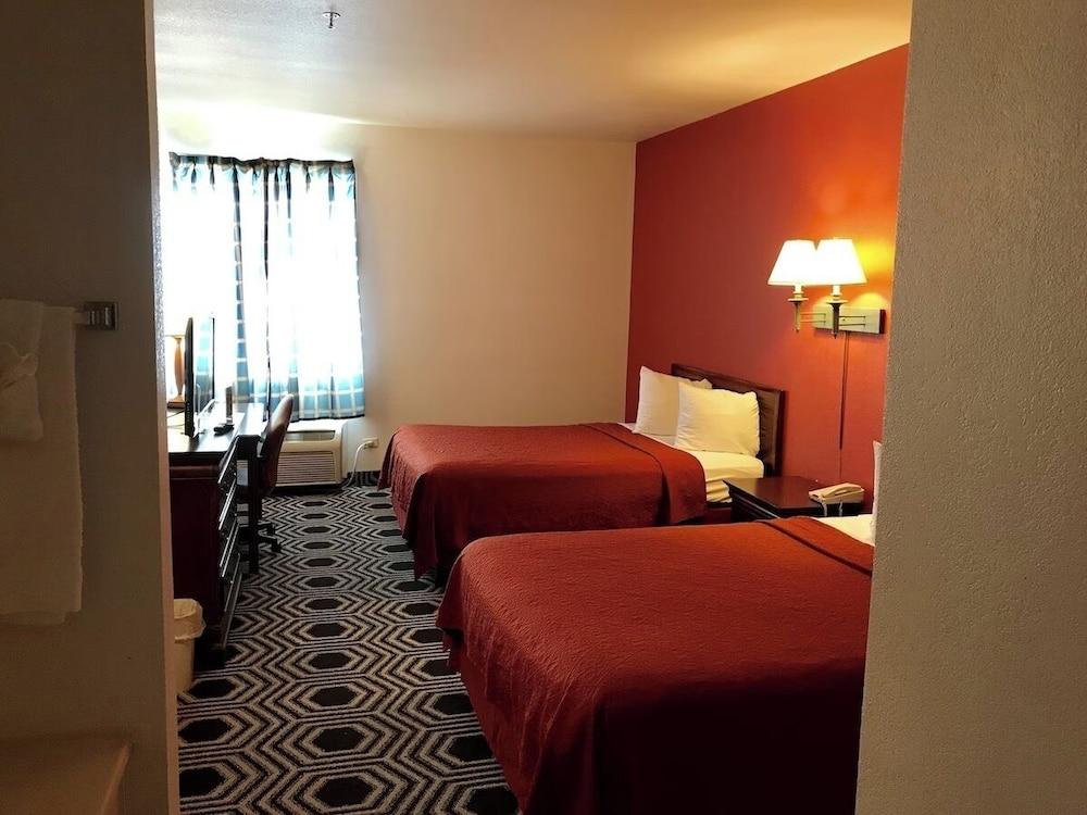 Kings Inn By OYO Calumet Park I-57 photo 24