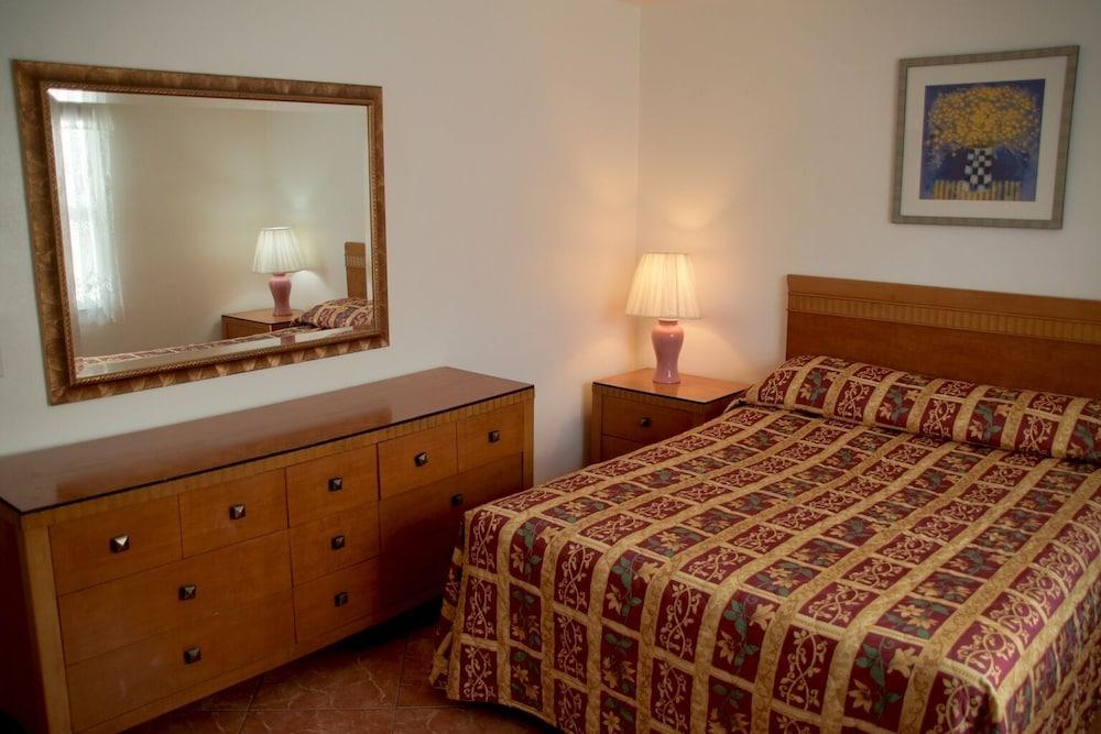 Lago Mar Motel and Apartments photo 35