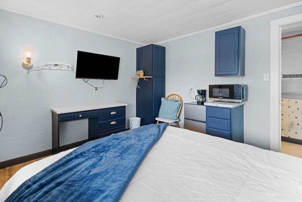 Workforce Suites photo 8
