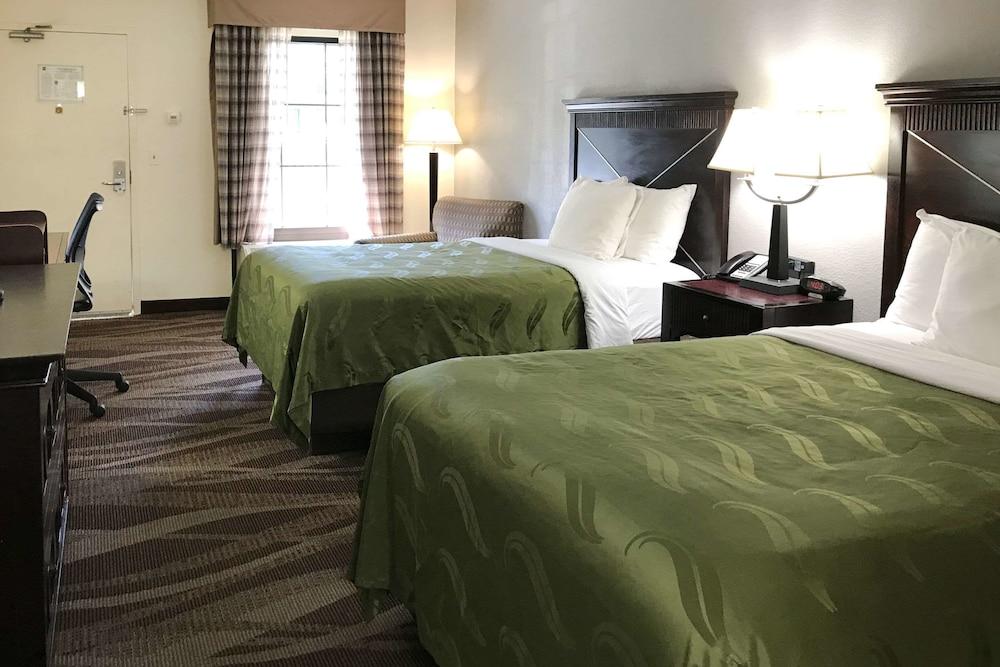 Quality Inn Windsor Mill - Baltimore photo 9