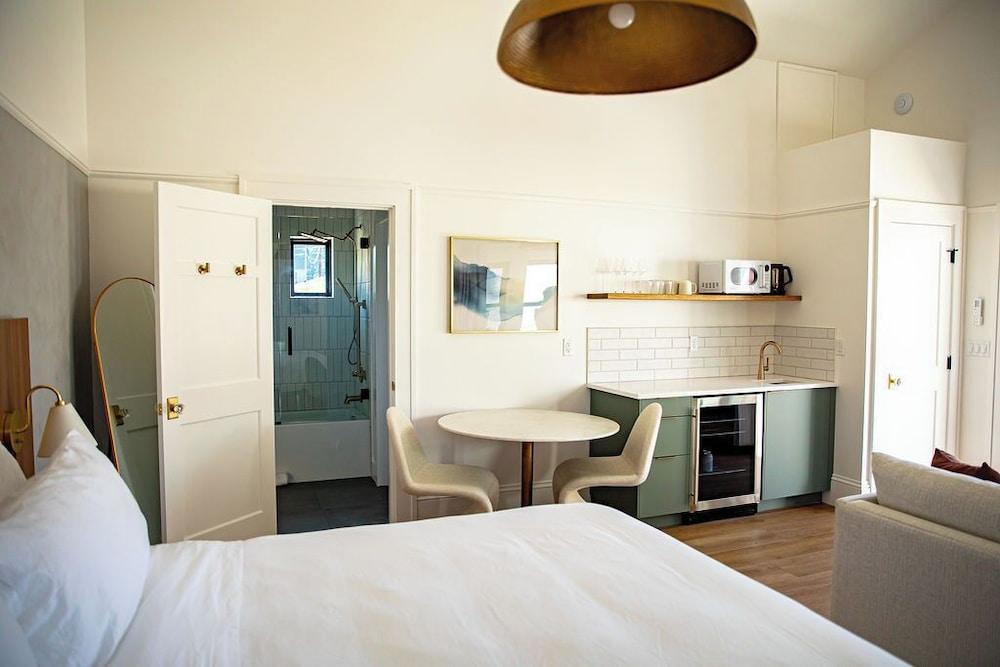 The Compass McMinnville photo 15