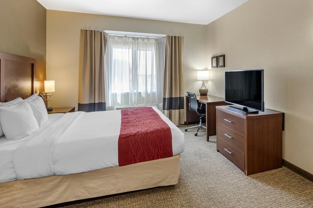 The Atrium Hotel photo 20