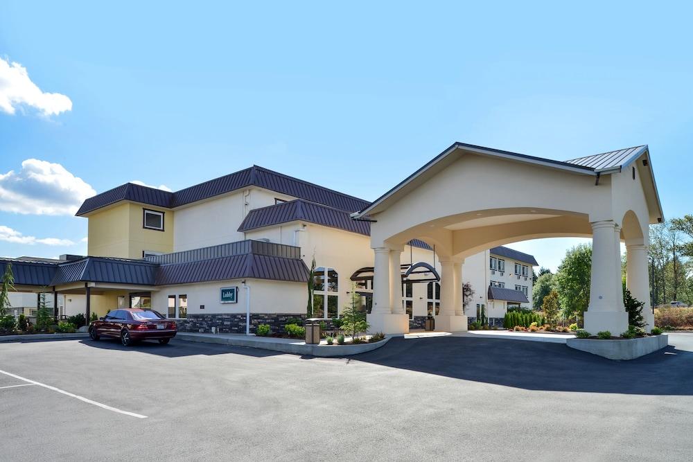 Quality Inn & Suites Tacoma - Seattle photo 24