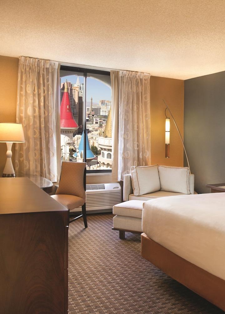 Excalibur Hotel & Casino photo 32