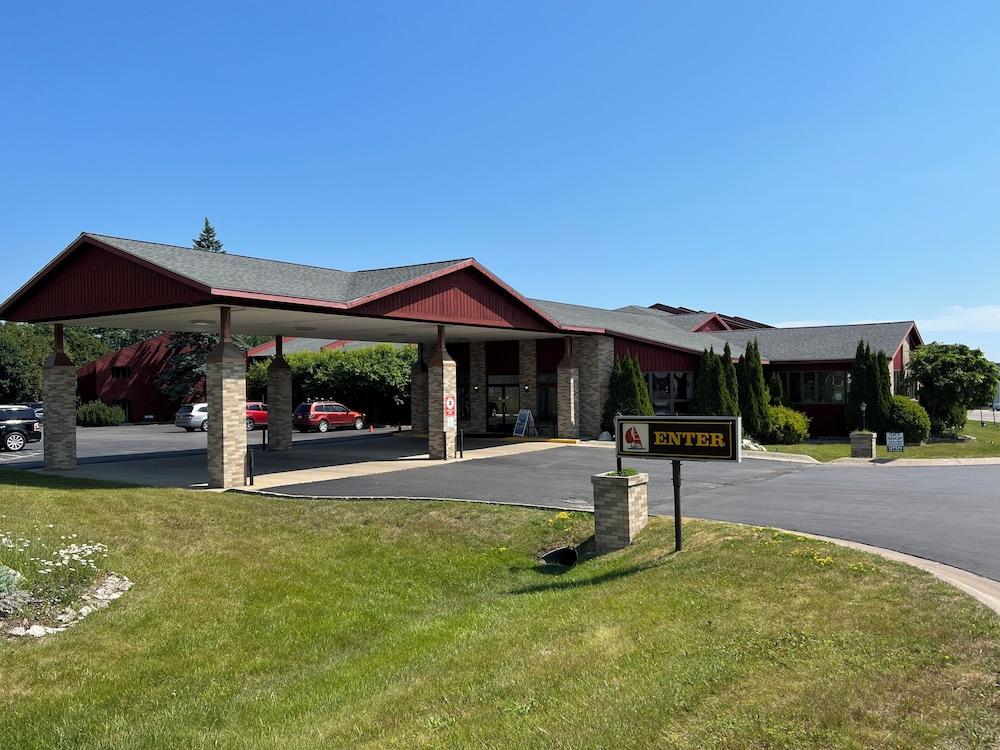 Cedar Hill Lodge photo 24