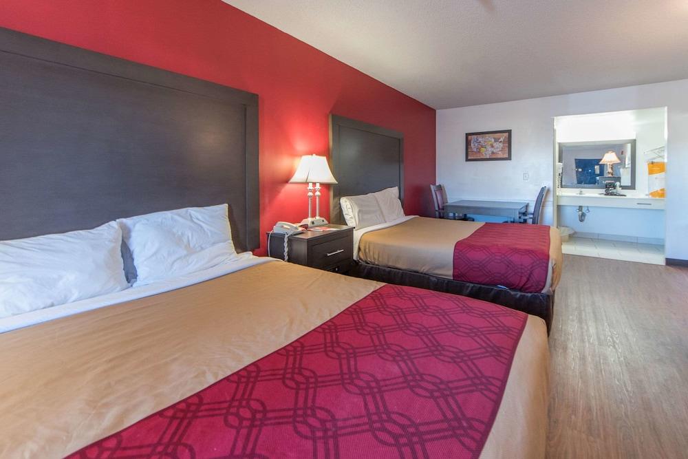 Econo Lodge Ruther Glen photo 7