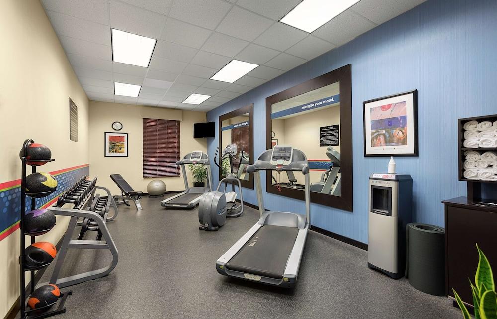 Hampton Inn Charlotte-Belmont at Montcross photo 11