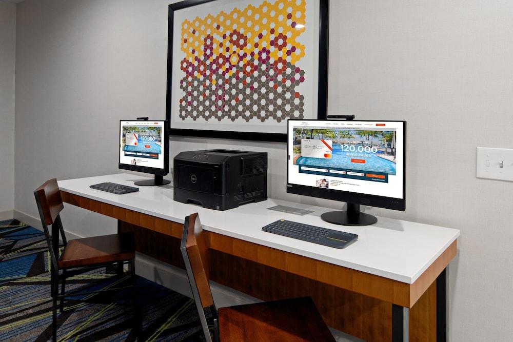 Holiday Inn Express Hotel & Suites Fresno South by IHG photo 25