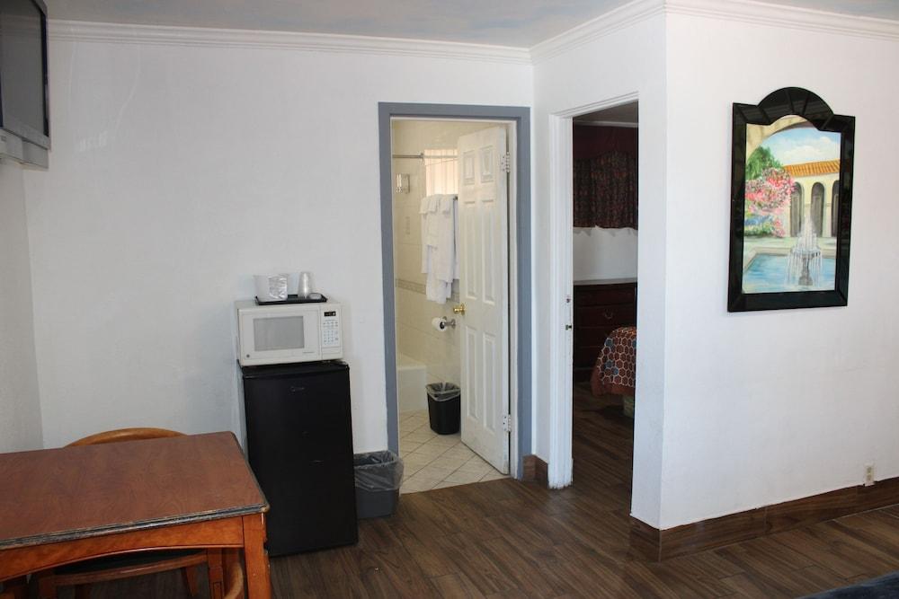 City Center Motel photo 14