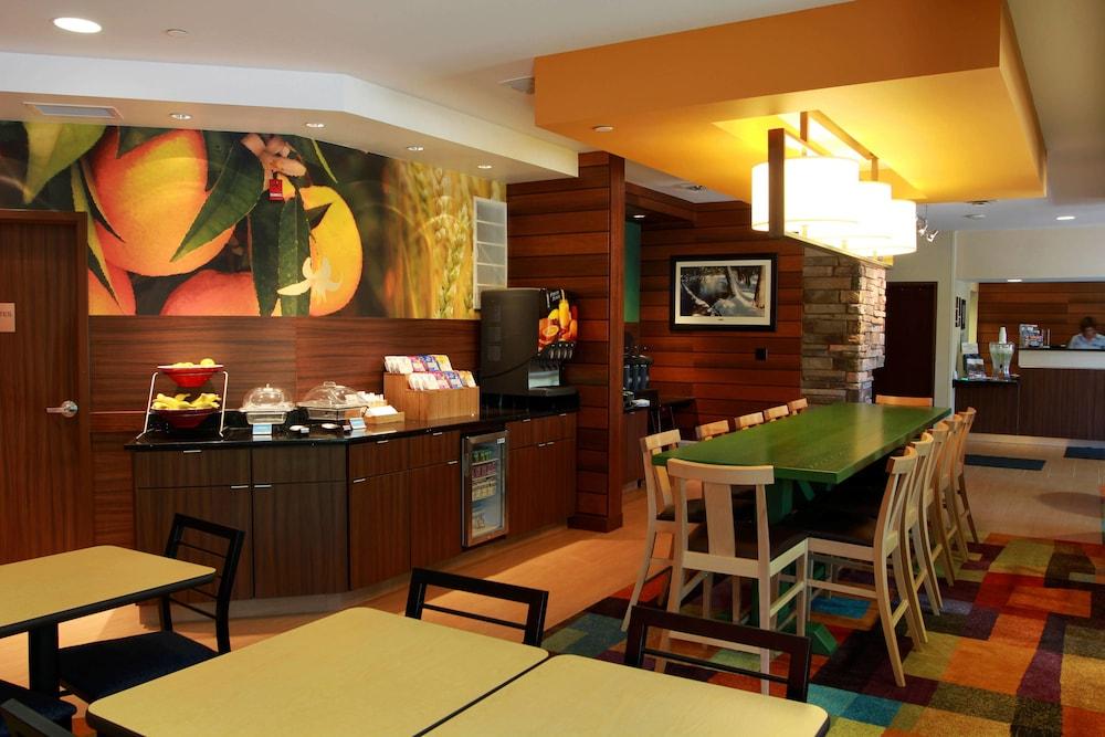 Spark by Hilton Traverse City photo 13