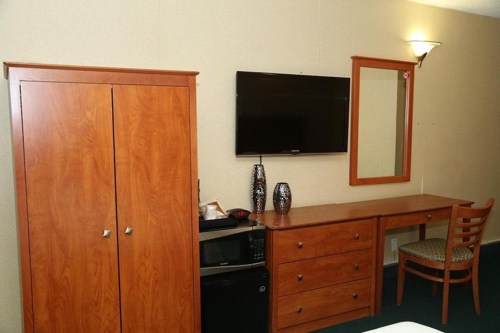 JFK Inn photo 17