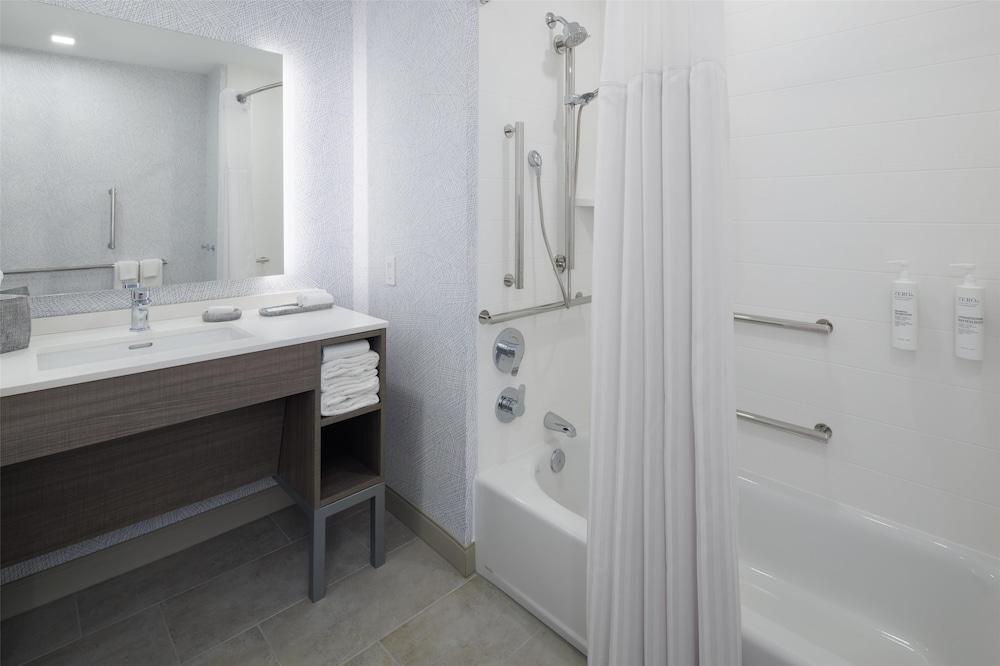 Home2 Suites By Hilton Kittery photo 25