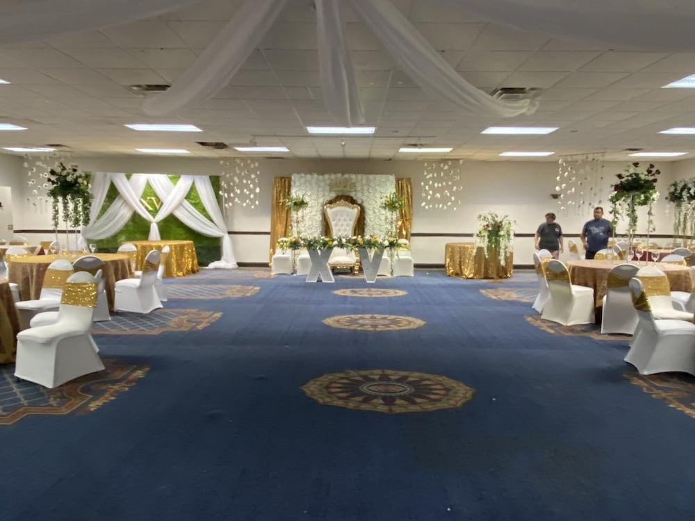 Days Inn by Wyndham Dothan photo 13