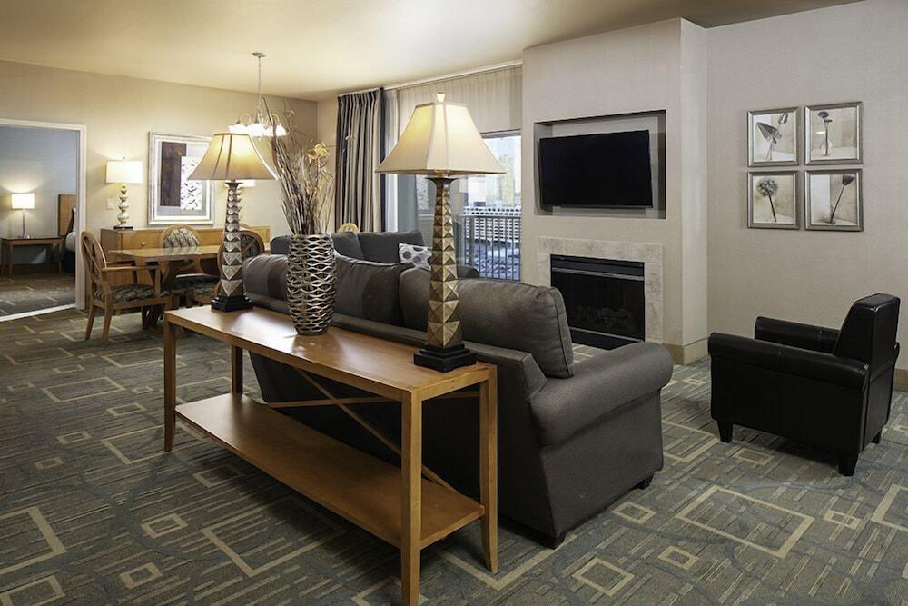 The Platinum Hotel photo 33