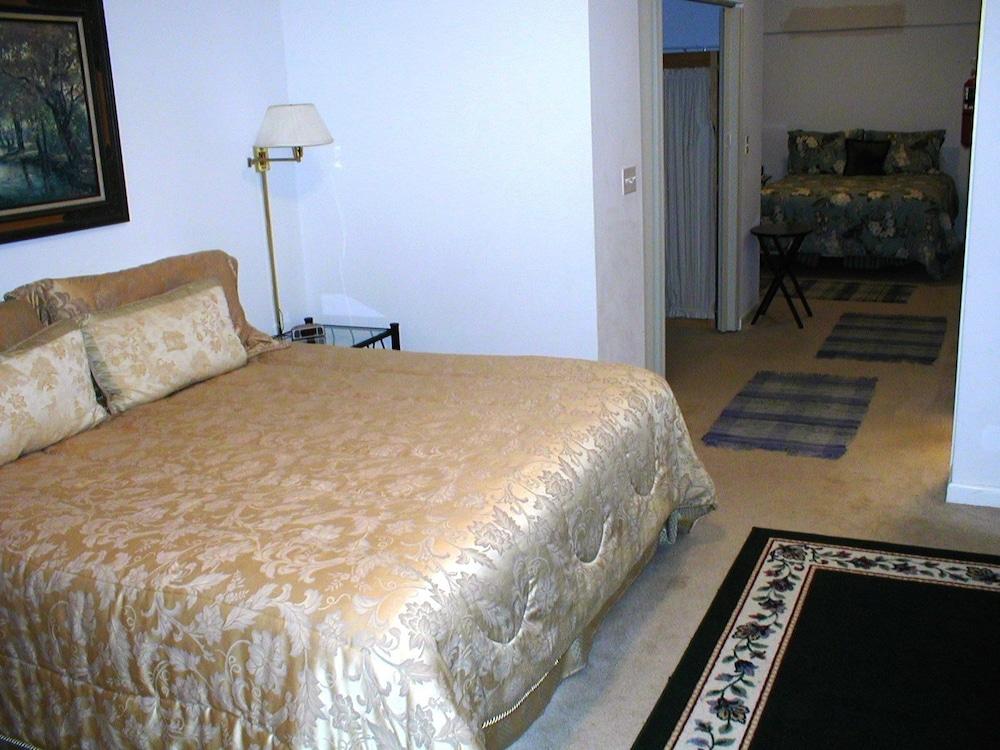 The Columbia Inn at Peralynna Manor photo 9