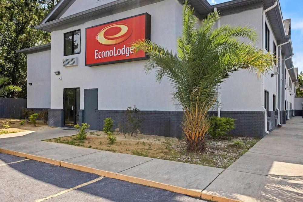 Econo Lodge Jesup photo 15
