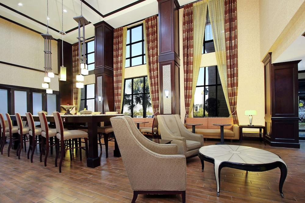 Hampton Inn & Suites Buffalo photo 4