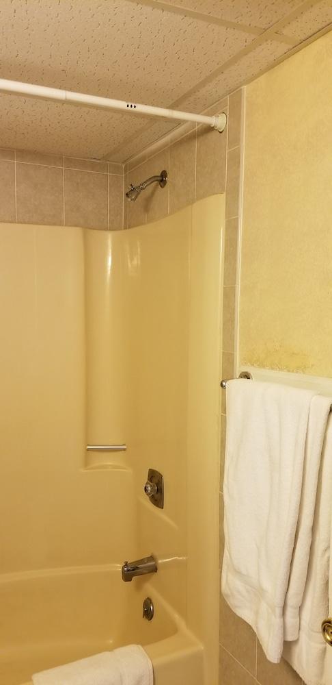 Bay Breeze Motel photo 7