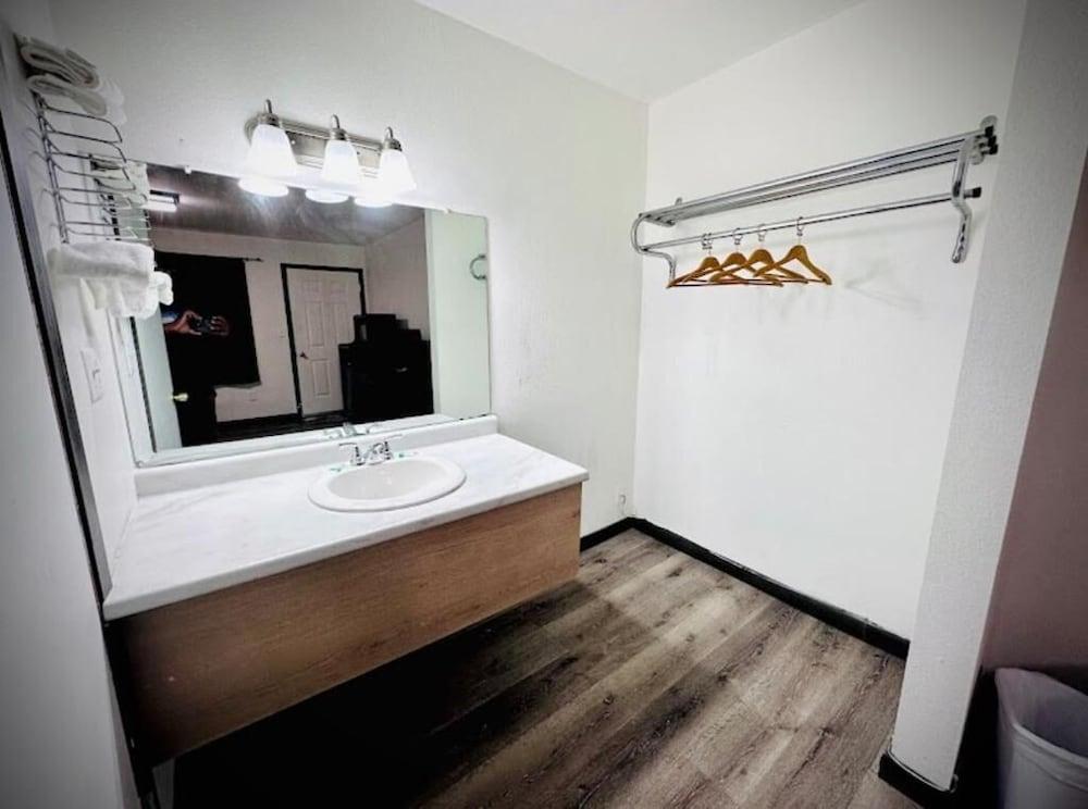 Hotel O photo 7