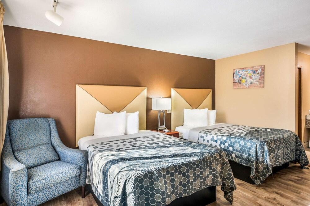 Econo Lodge Oskaloosa photo 6