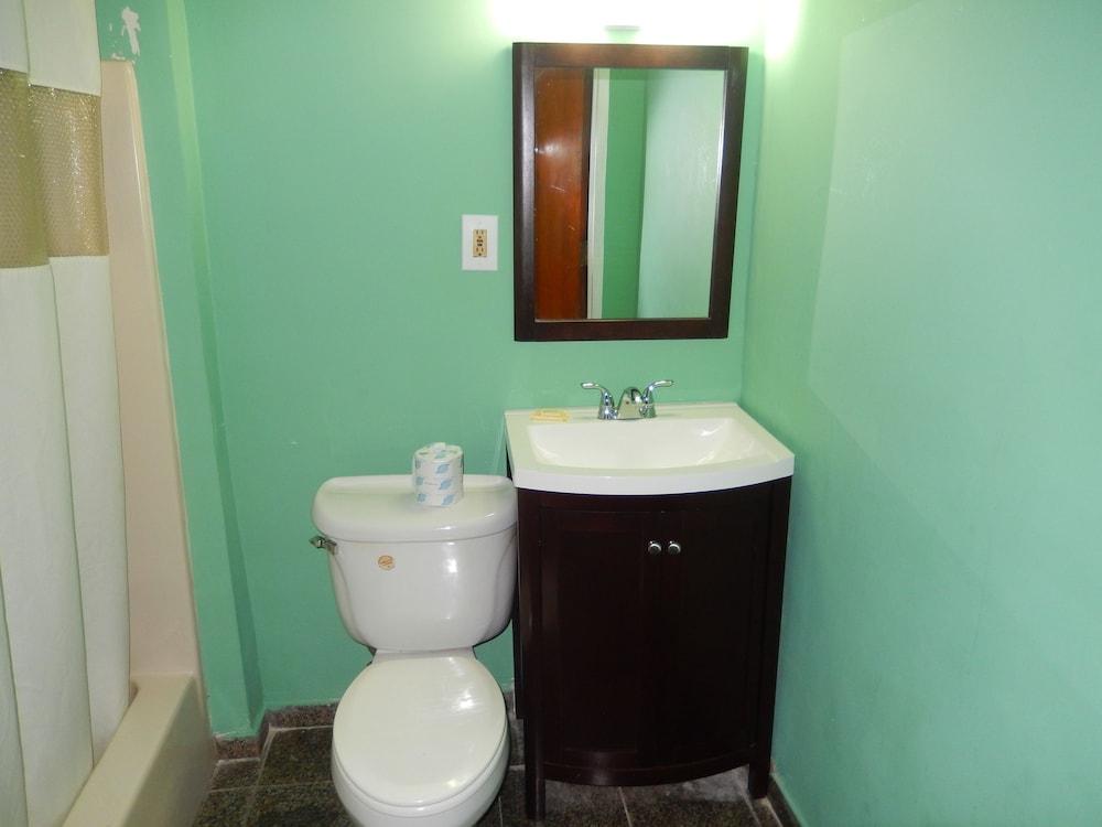Riverview Motel photo 10