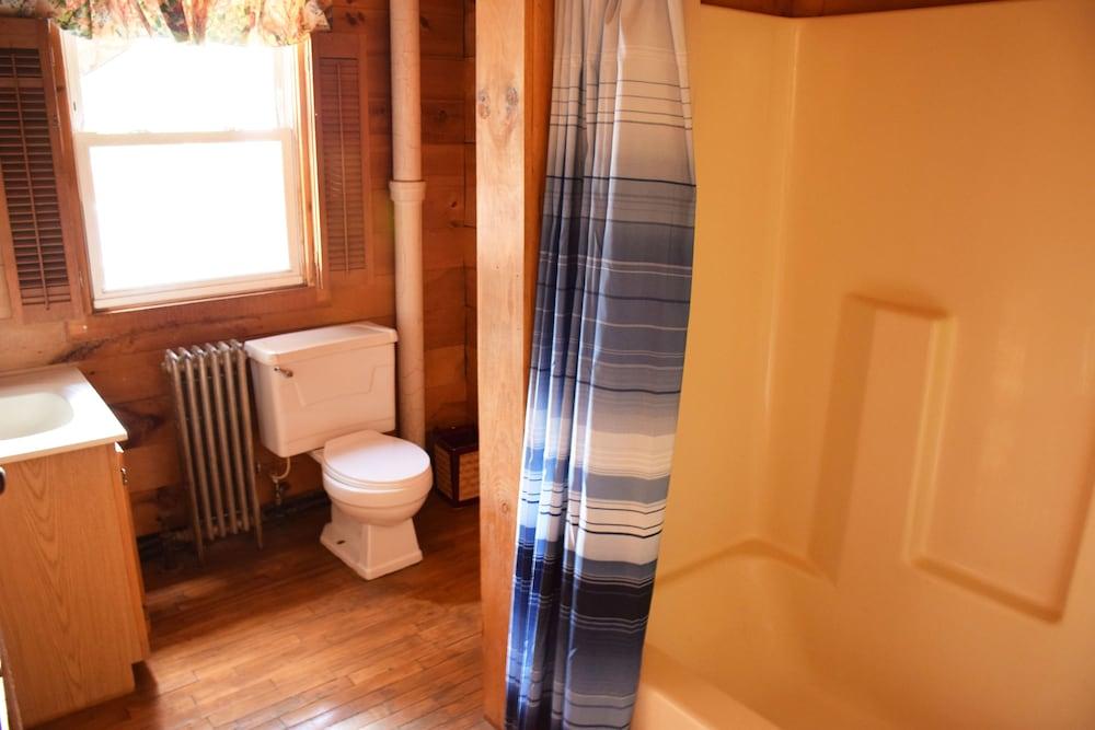 Lake House photo 55