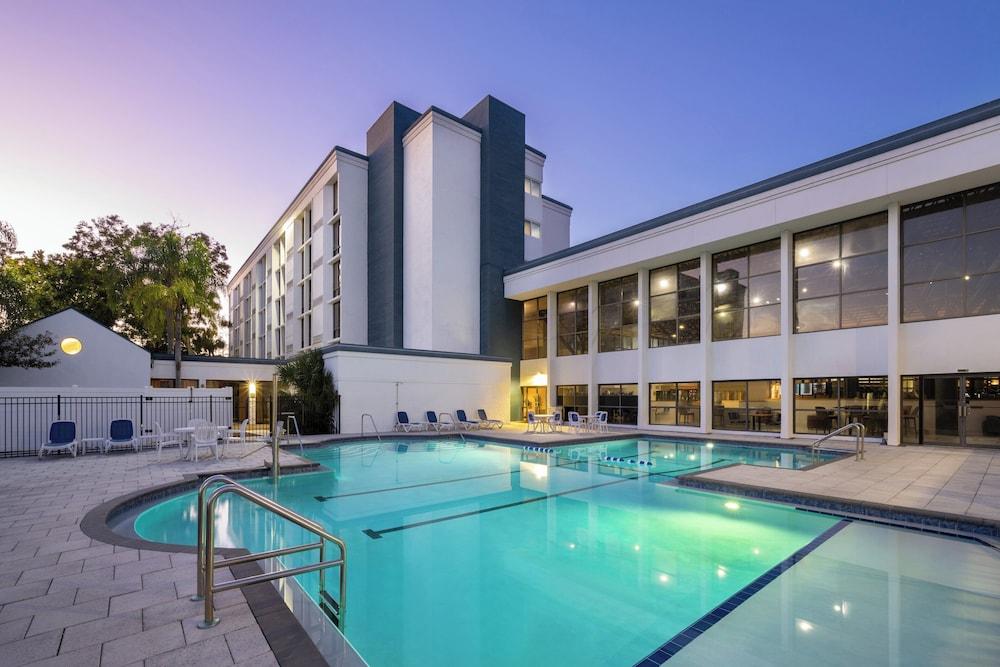 Crowne Plaza Hotel Jacksonville Airport/I-95N by IHG photo 58