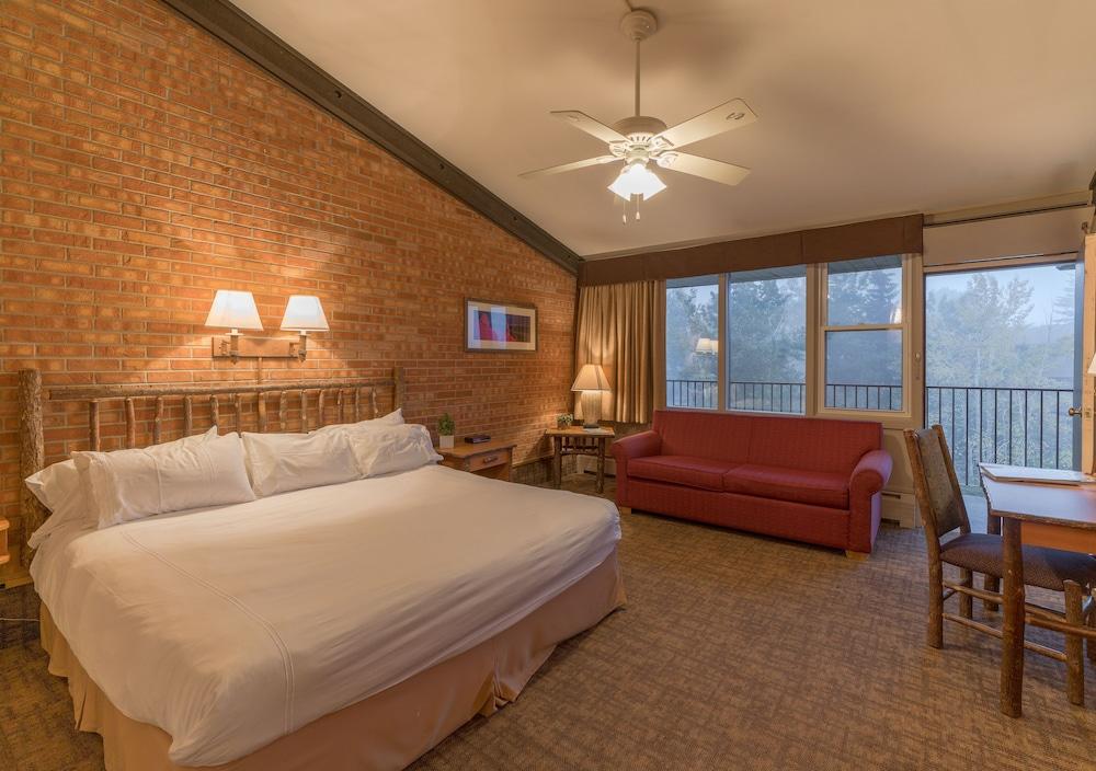 Mountain Chalet Snowmass photo 6