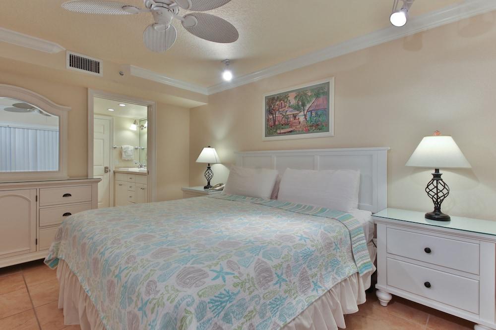 Tortuga Inn Beach Resort photo 16