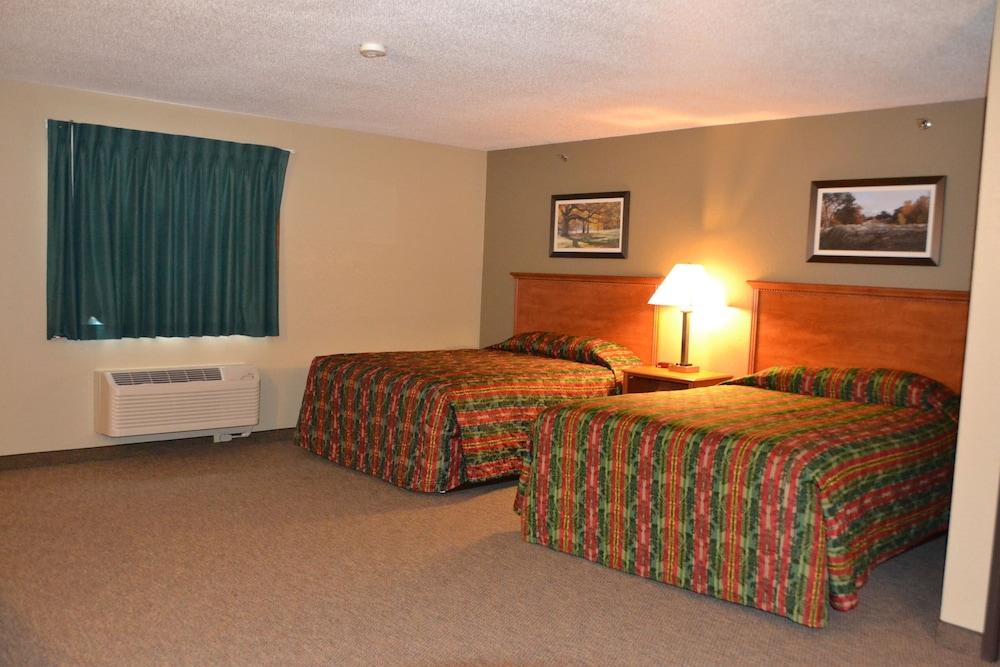 Carrington Inn & Suites photo 17