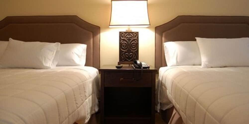 Brentwood Inn & Suites photo 14