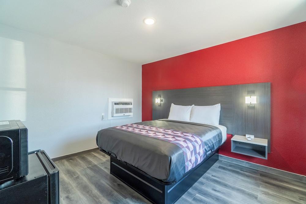 Royal Inn by OYO photo 69