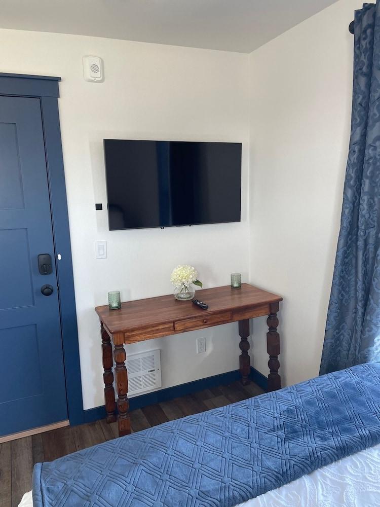Hyland Hotel photo 19