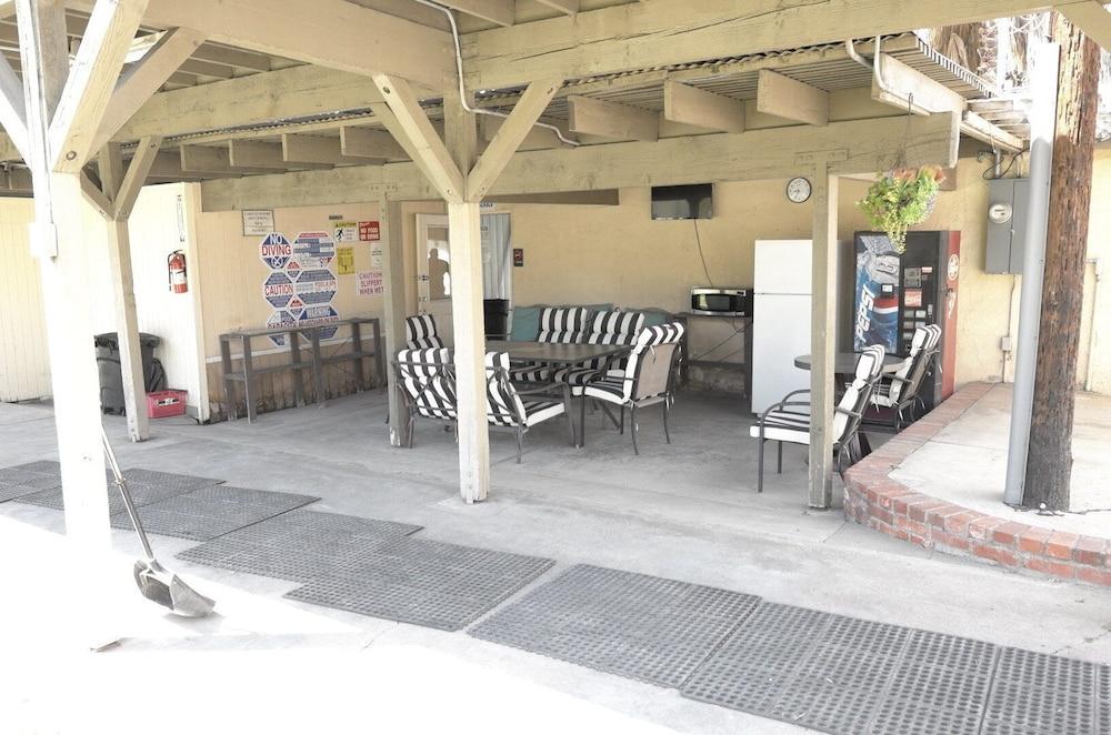 Elsinore Hot Springs & Lodge photo 32