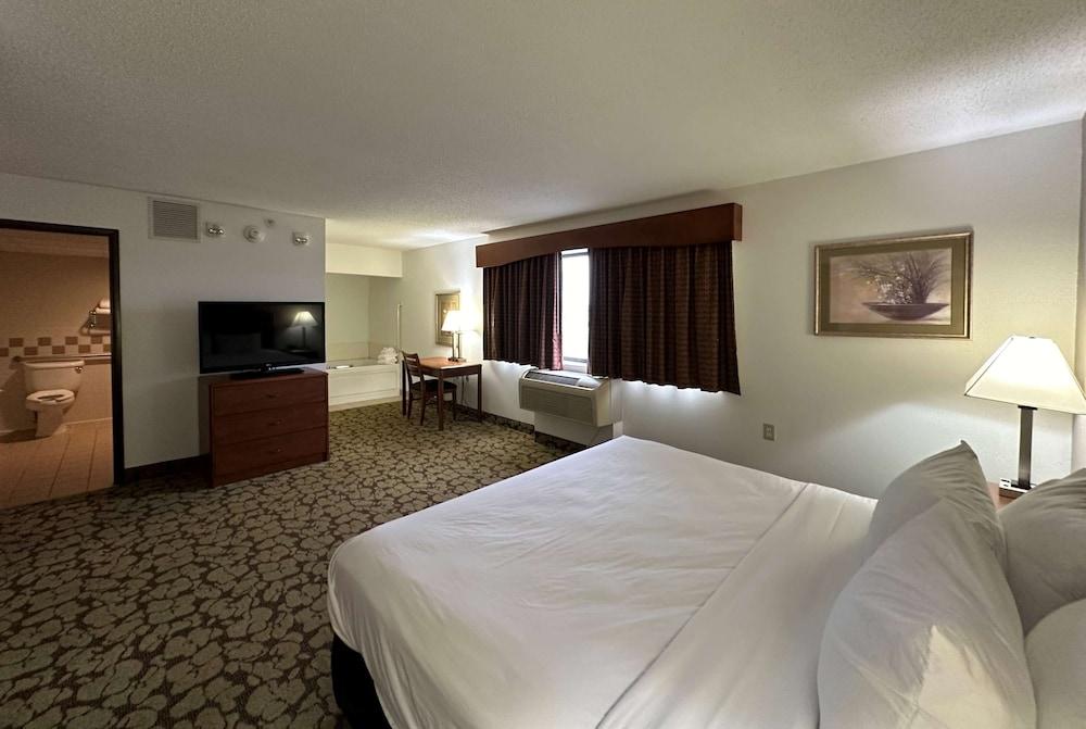 AmericInn by Wyndham Appleton North/Little Chute photo 31