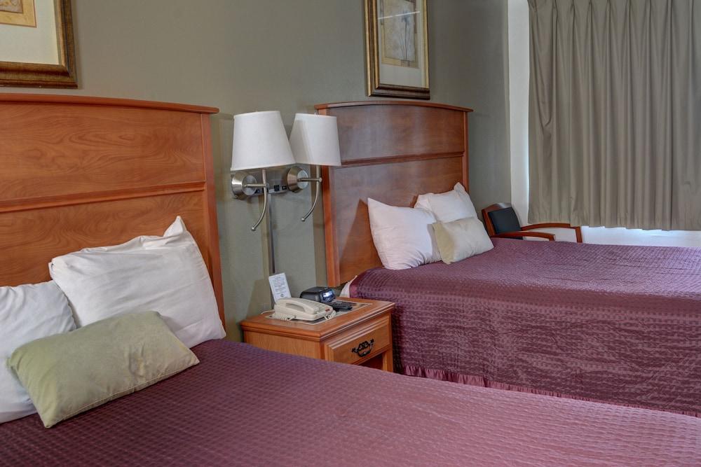 The Palms Motel photo 9
