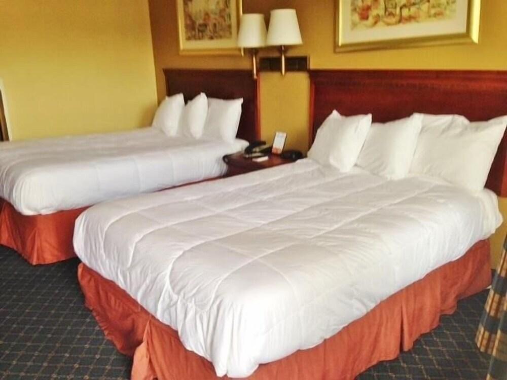 Americas Best Value Inn Monroeville photo 6