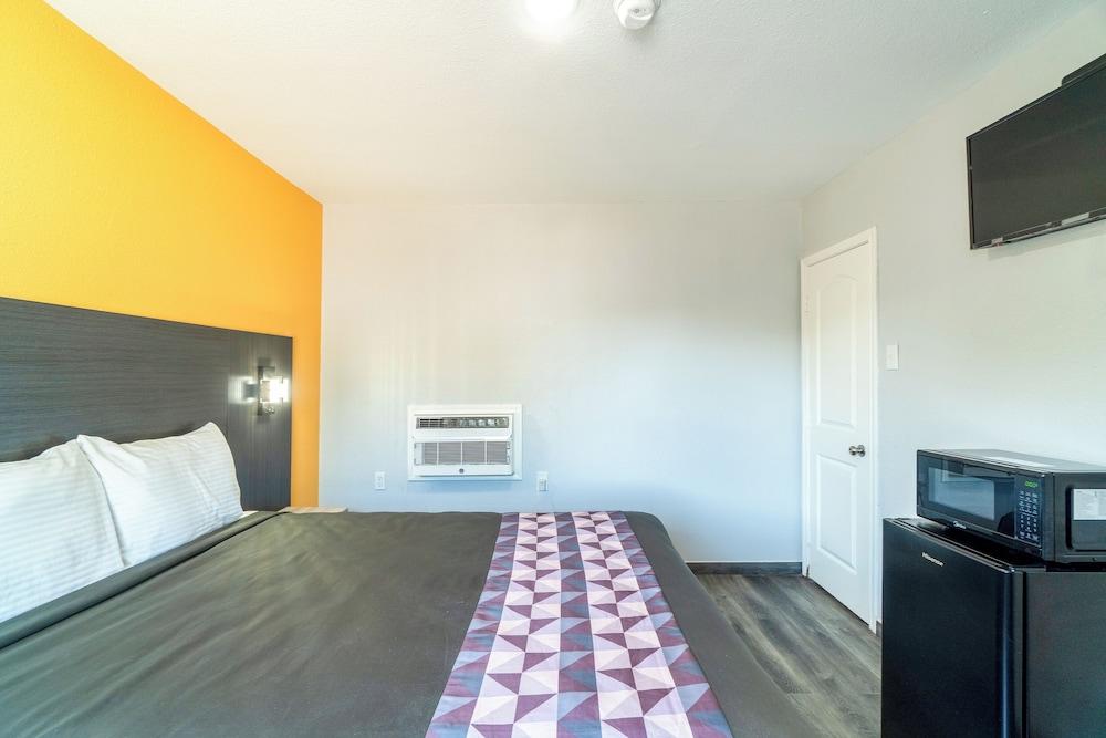 Royal Inn by OYO photo 70