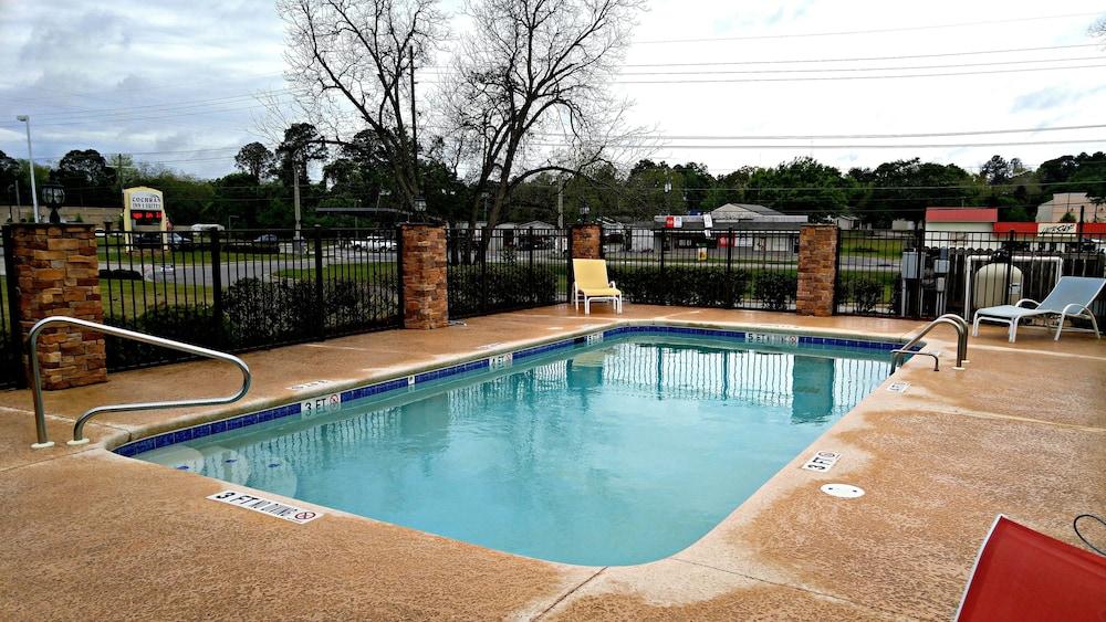 Cochran Inn & Suites photo 12