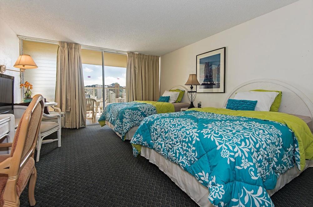 Island Colony by Hawaii Ocean Club photo 38