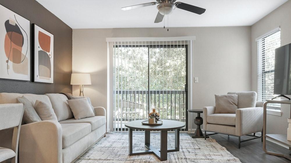 Bradenton Apartments by Landing photo 6