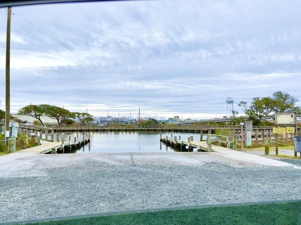 Saltwater Suites photo 35