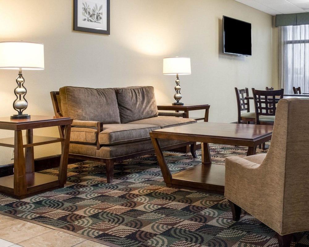 Quality Inn Cleveland, MS photo 10