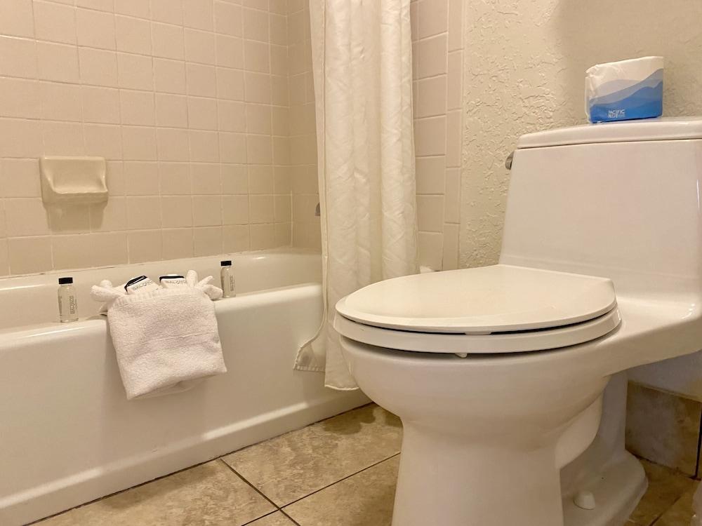 Garden Inn Homestead photo 30