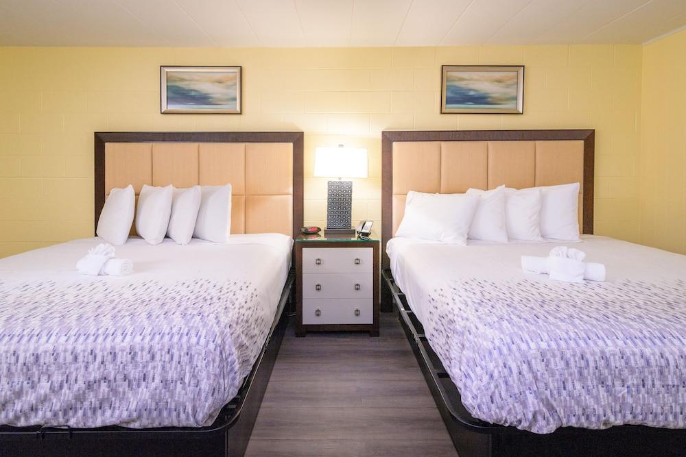 Heart of Manteo Motor Lodge photo 7
