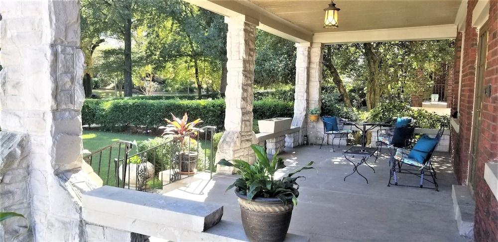 Belvedere Manor photo 12
